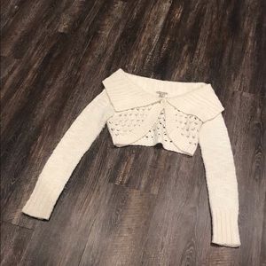 🌸Cream Cropped Sweater🌸